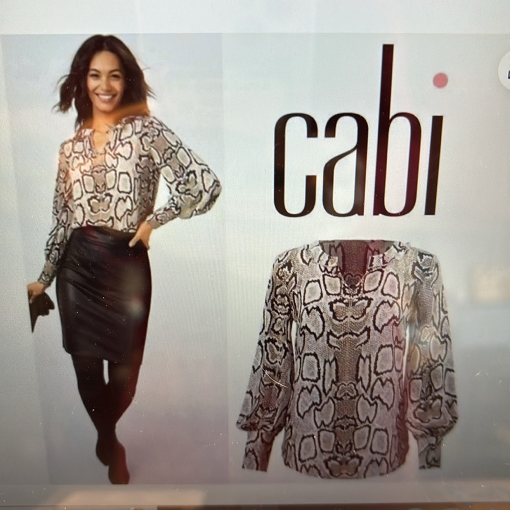 CAbi Serpentine Blouse 3759 Long Sleeve XS Snake Print - Picture 8 of 10